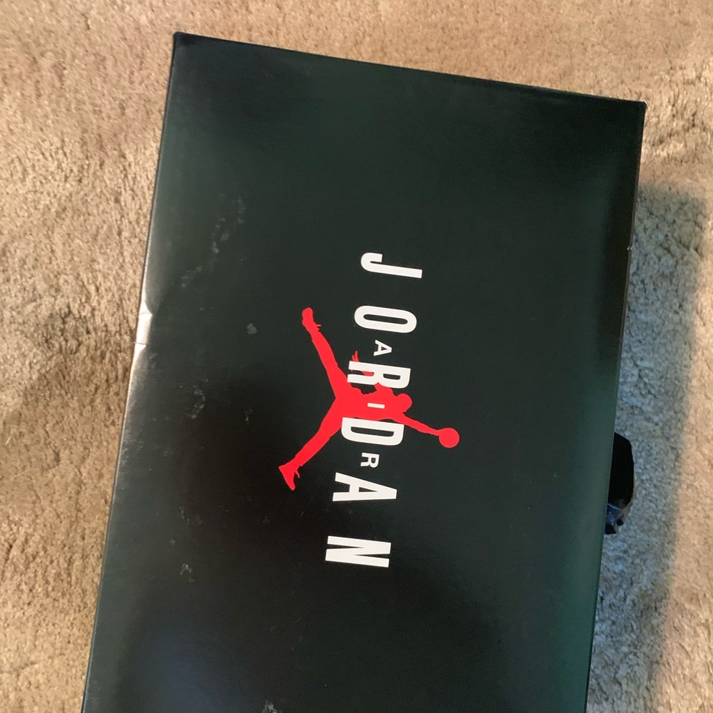 Jordan XI (11) lows